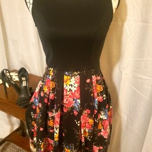 Sleeveless Floral A Line Dress XS